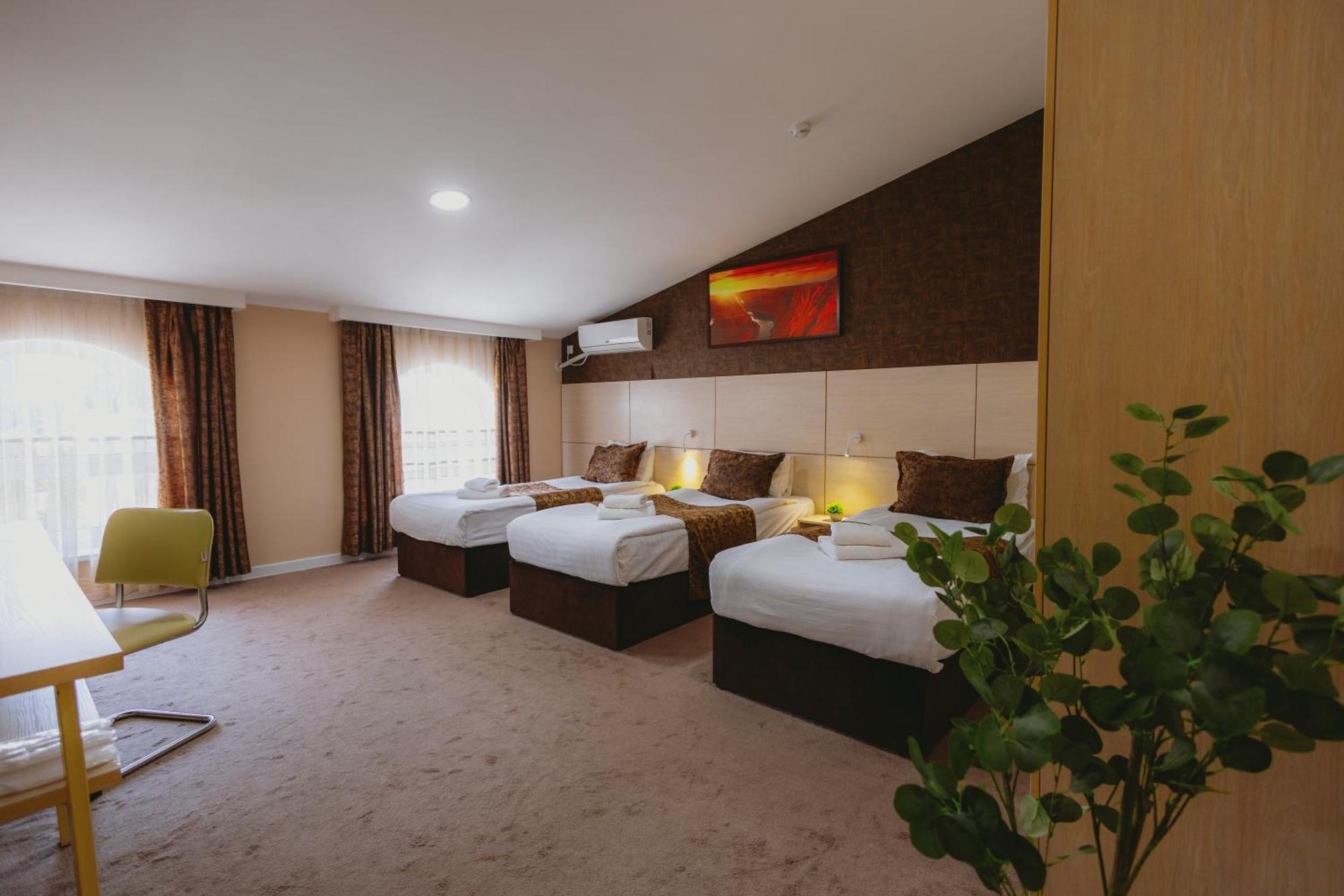 City Hotel Tachkent Extérieur photo