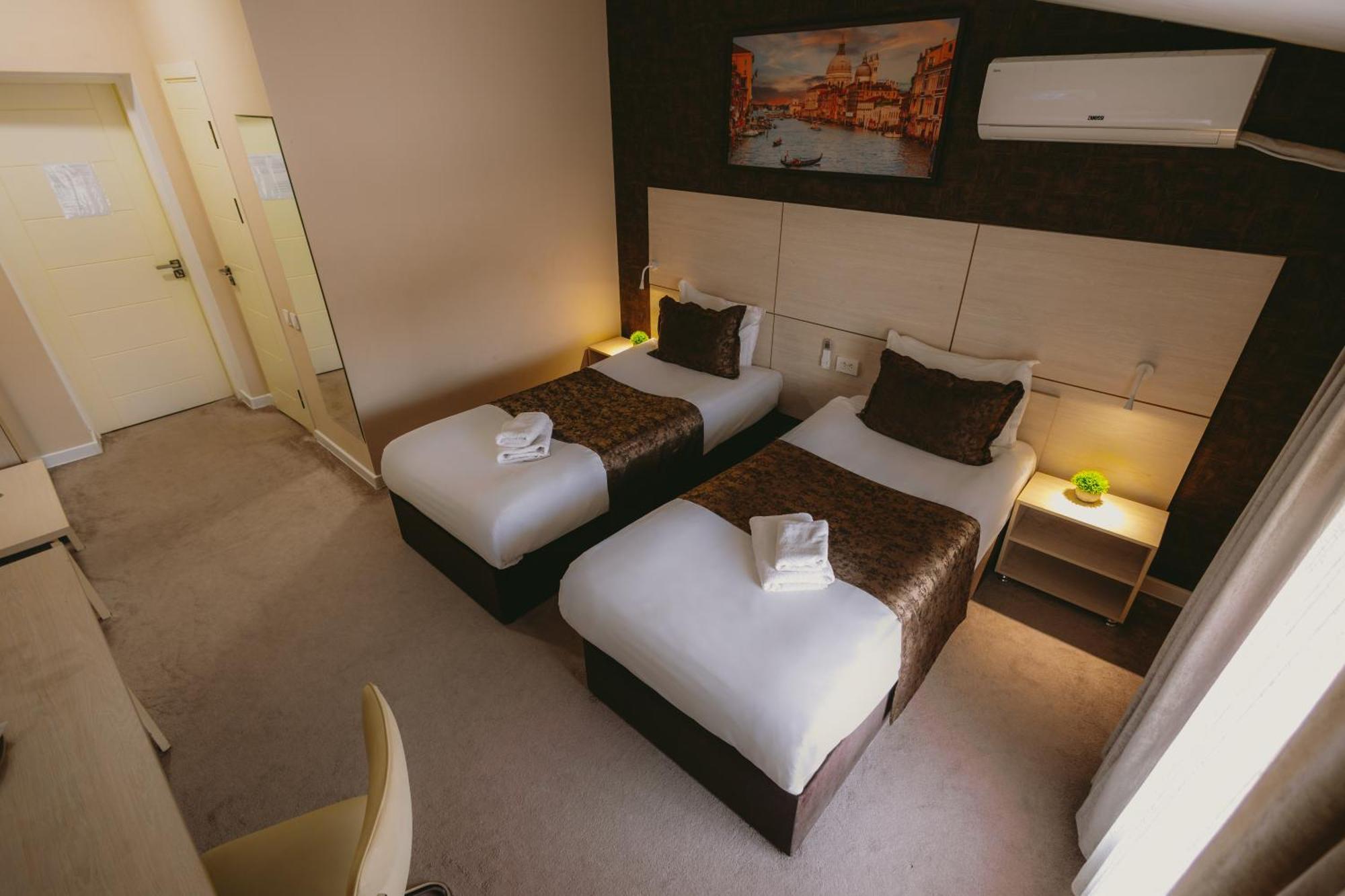 City Hotel Tachkent Extérieur photo