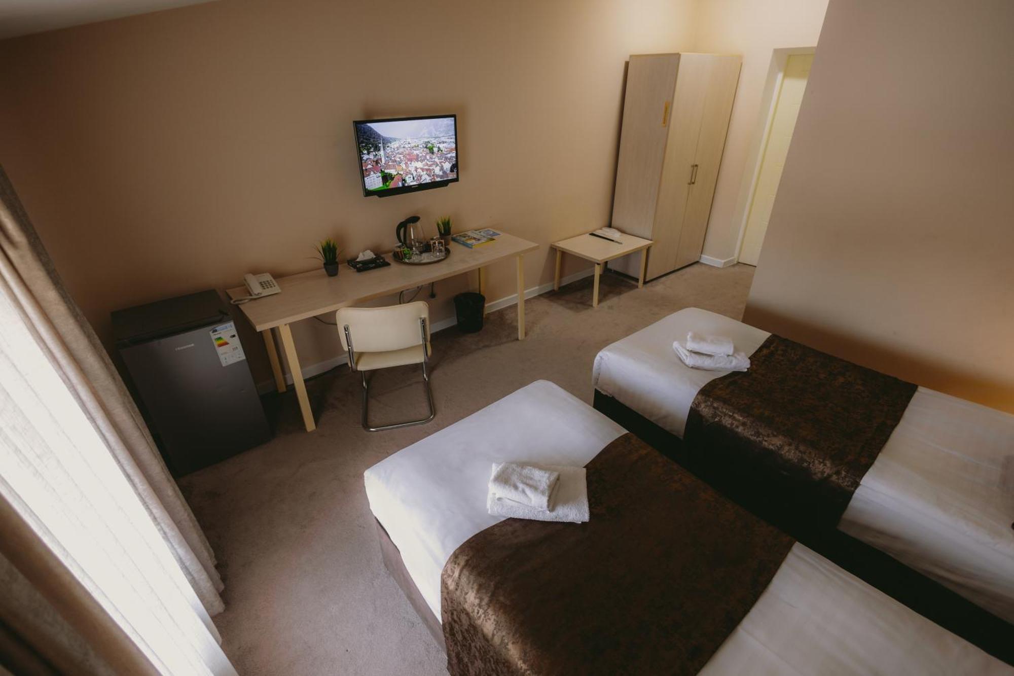 City Hotel Tachkent Extérieur photo