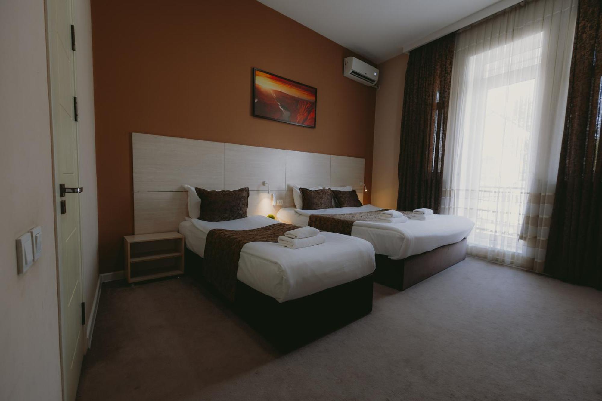 City Hotel Tachkent Extérieur photo