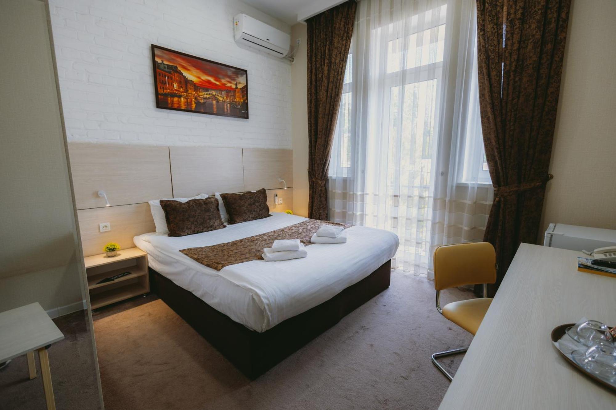 City Hotel Tachkent Extérieur photo