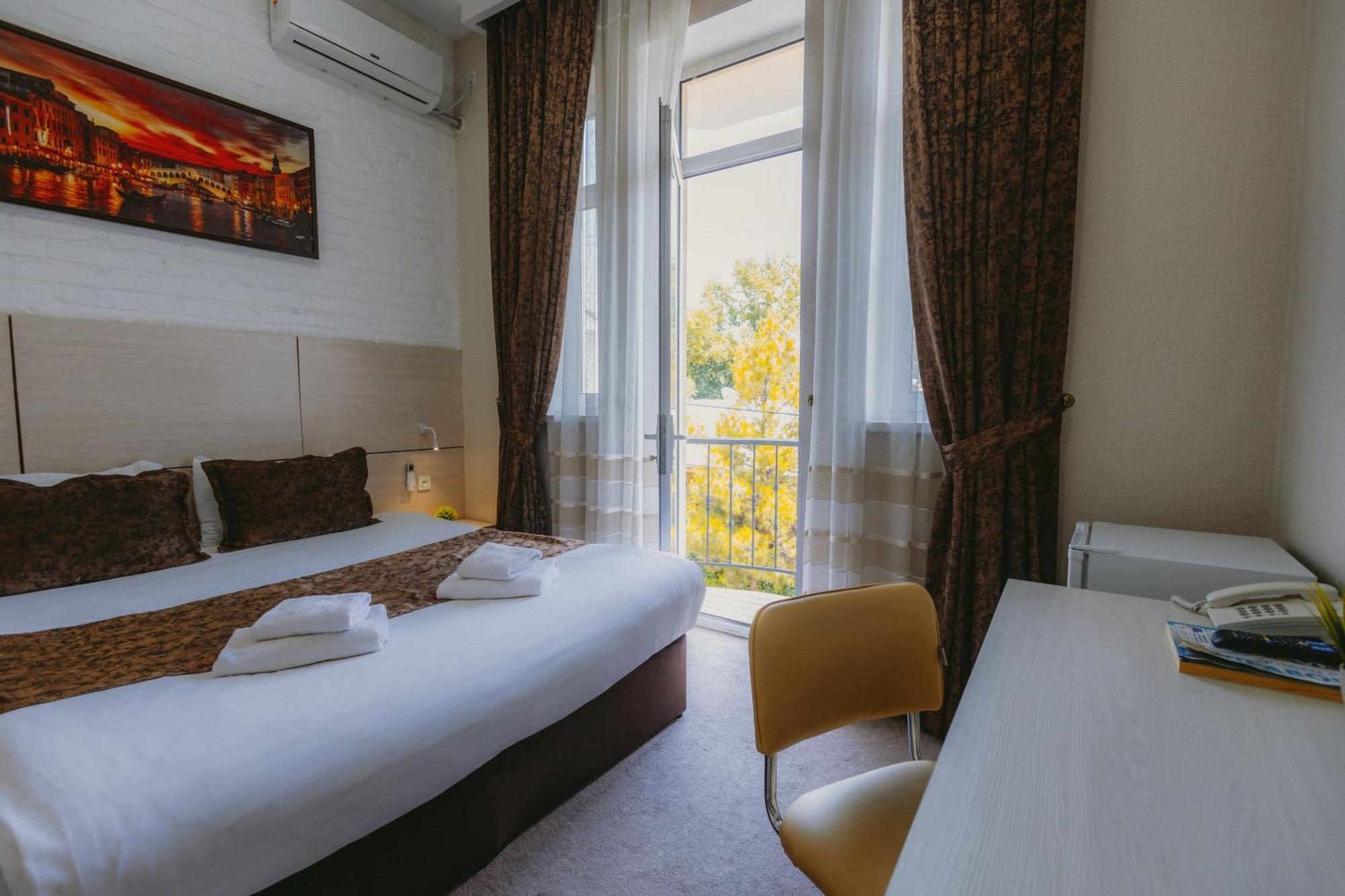 City Hotel Tachkent Extérieur photo